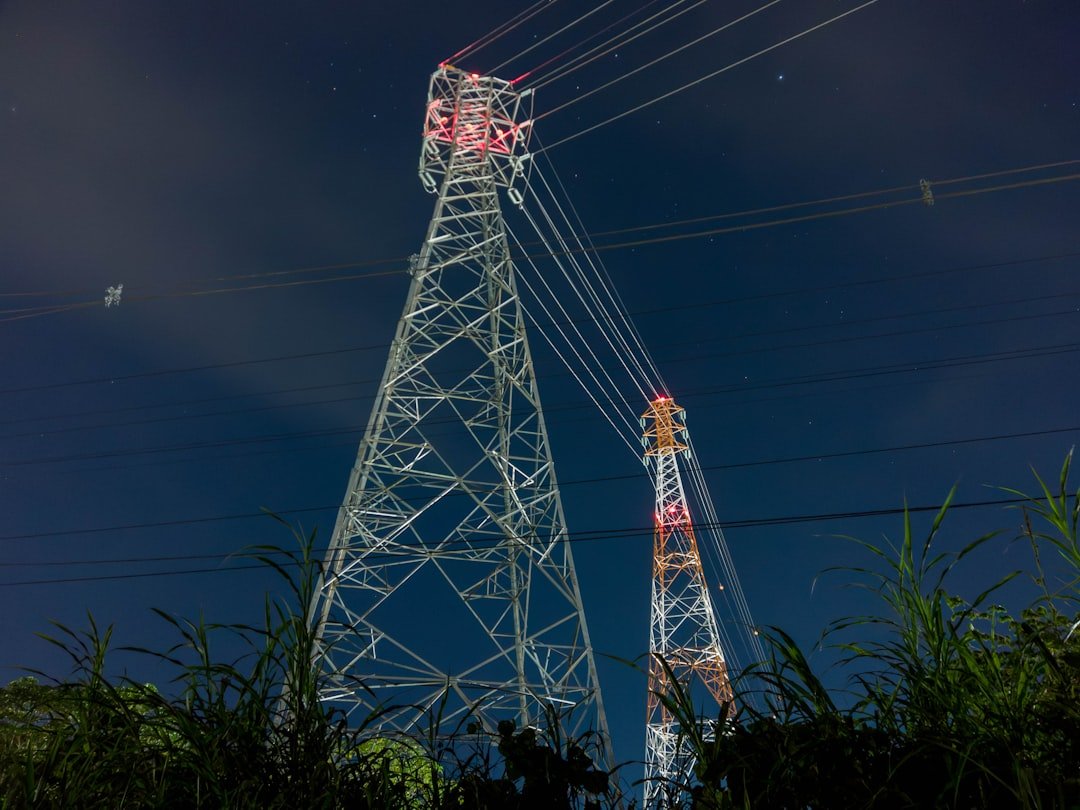découvrez les principes et applications de la conversion d'énergie, transformant différentes formes d'énergie pour une utilisation efficace dans divers secteurs.