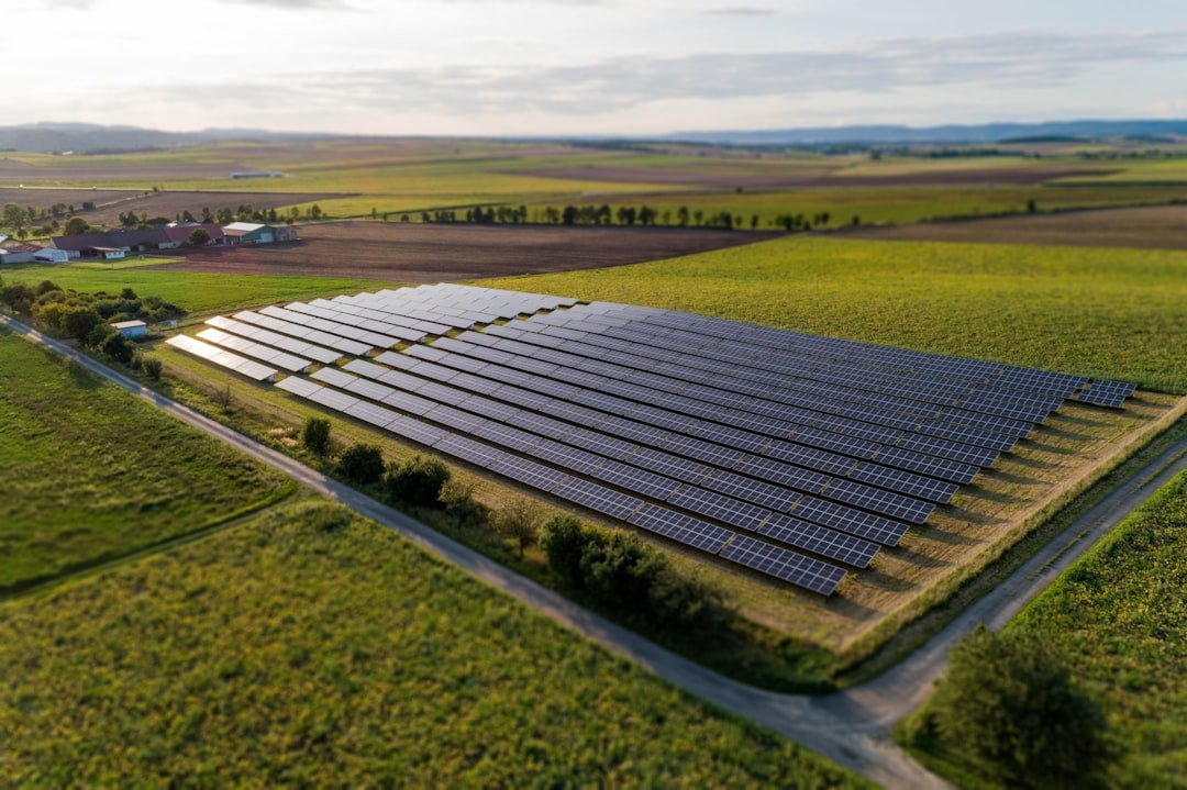 découvrez nos panneaux solaires performants et écologiques pour produire votre propre énergie renouvelable et réduire votre facture d'électricité.
