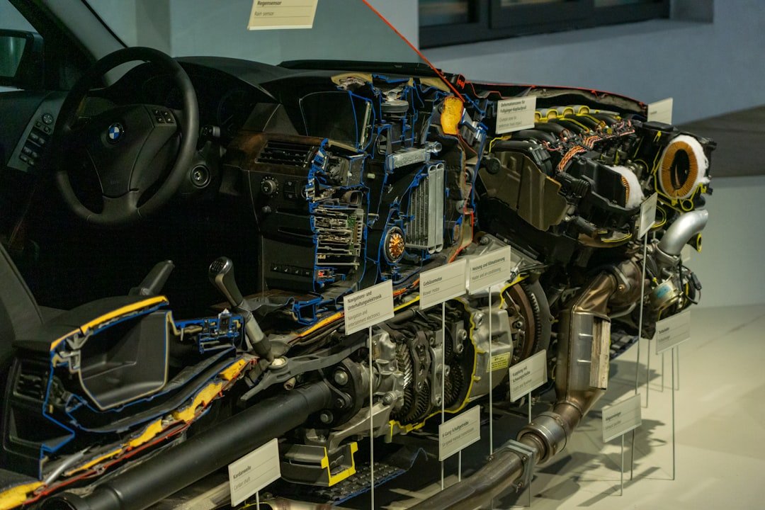 découvrez notre simulateur de moteur performant pour tester et apprendre le fonctionnement des moteurs en toute simplicité.